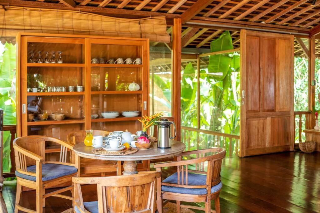 Secret River Villa - Luxury Villa 5 Bedrooms - Kerobokan - Canggu Exteriör bild
